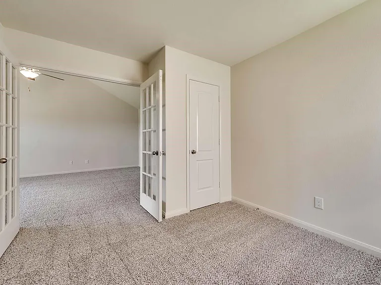 Study room/bedroom