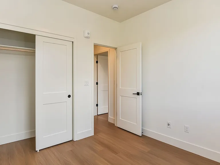 951 Woodside Rd — Photo 23
