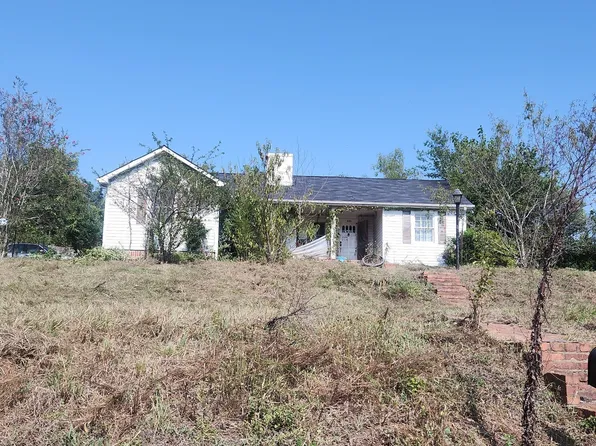 840 Young St, Selma, AL 36701