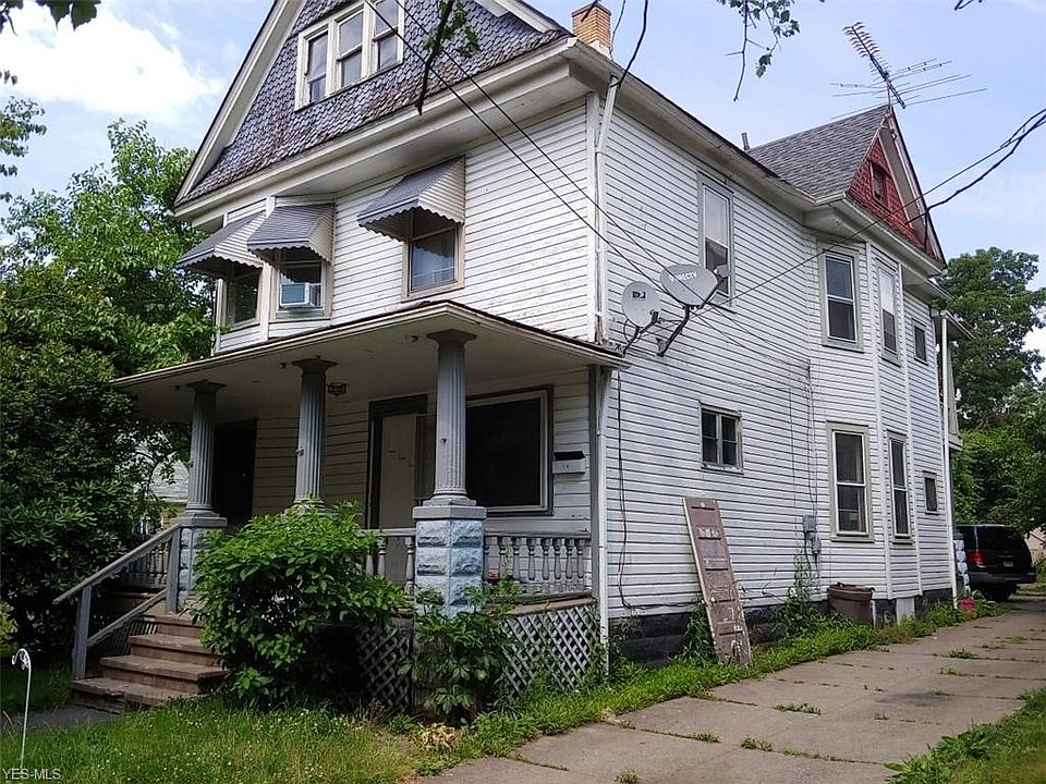 1st image of 3707 E 61st St