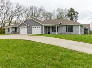 88 College Ave, Centerville, TN 37033