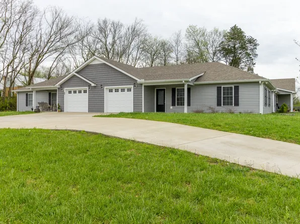 88 College Ave, Centerville, TN 37033