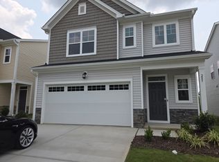 285 Beachcomber Dr, Lillington, NC 27546