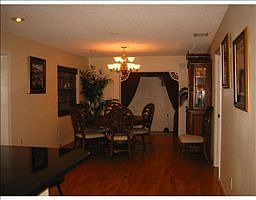 3rd image of 12102 Riverhills Dr