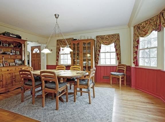 4th image of 4 Paret Ln