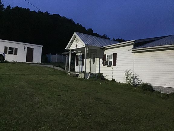 5th image of 200 Brown Hollow Rd