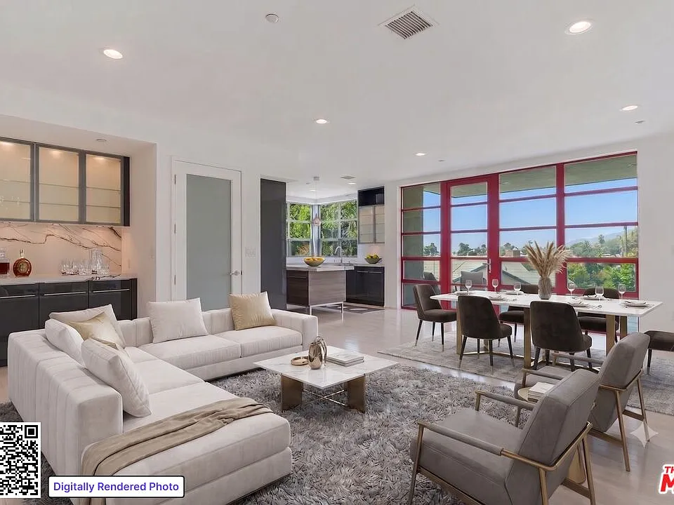 870 Haverford Ave #101