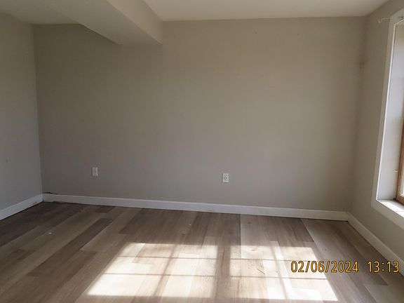 2nd image of 1303 E Blaine Street
