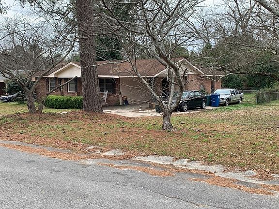 2nd image of 4437 Pinedale Dr