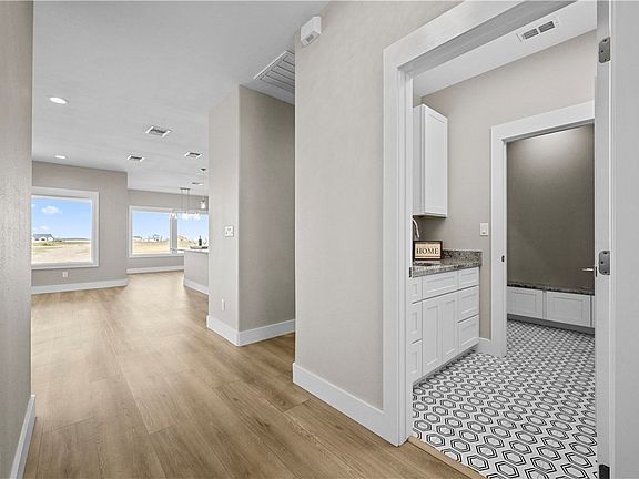 5th image of 205 Trout Side Way