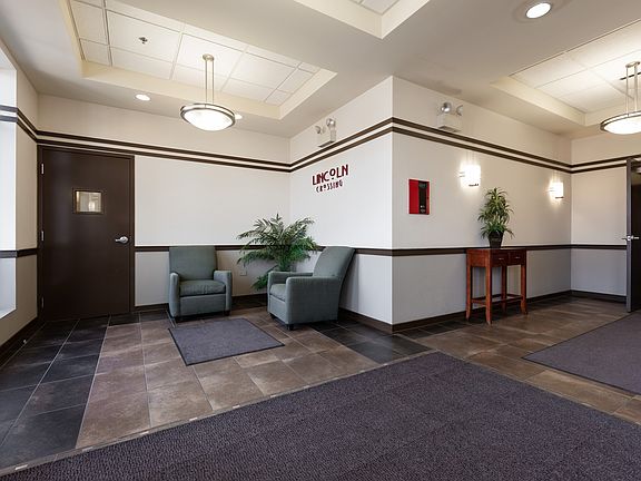2nd image of 5588 N Lincoln Ave #301
