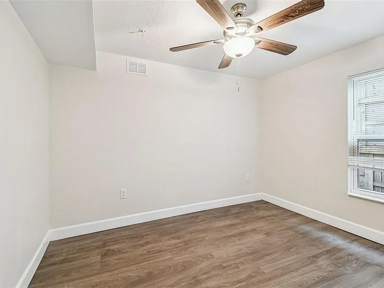 650 E Tarpon Ave #C1 — Photo 31