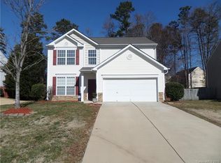 2220 Waters Trail Dr, Charlotte, NC 28216