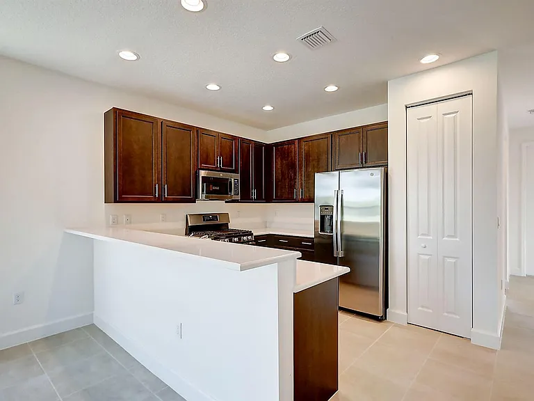 13549 SW Oceanus Blvd — Photo 18