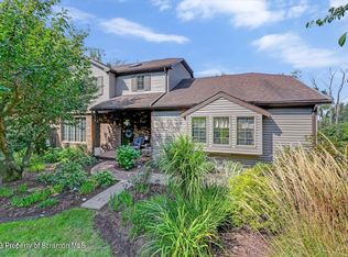 1005 Whippoorwill Dr, Clarks Summit, PA 18411