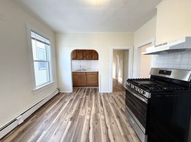 405 Ferry St, Everett, MA