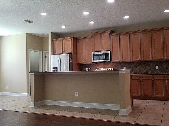5th image of 9309 Taborfield Ave