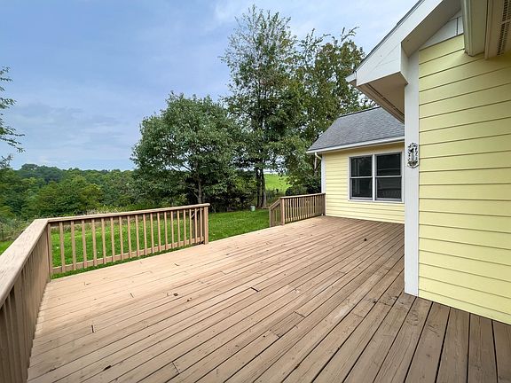 5th image of 81 Woodridge Ln