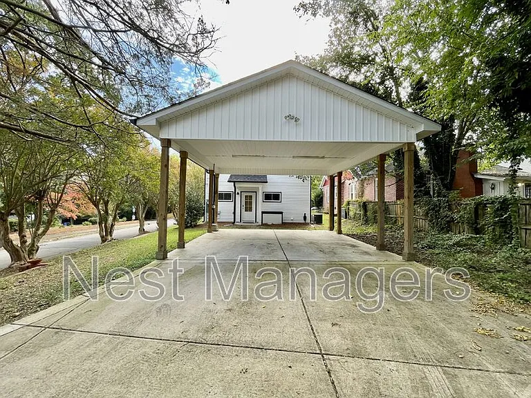 1102 Norwood St — Photo 37