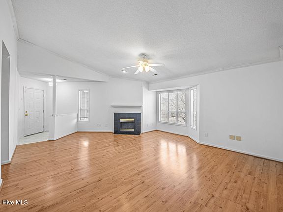 4th image of 607 Spring Forest Road #G