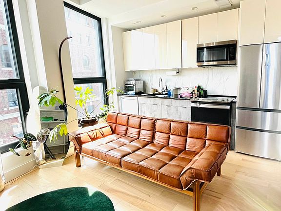 3rd image of 312 Broadway #3G