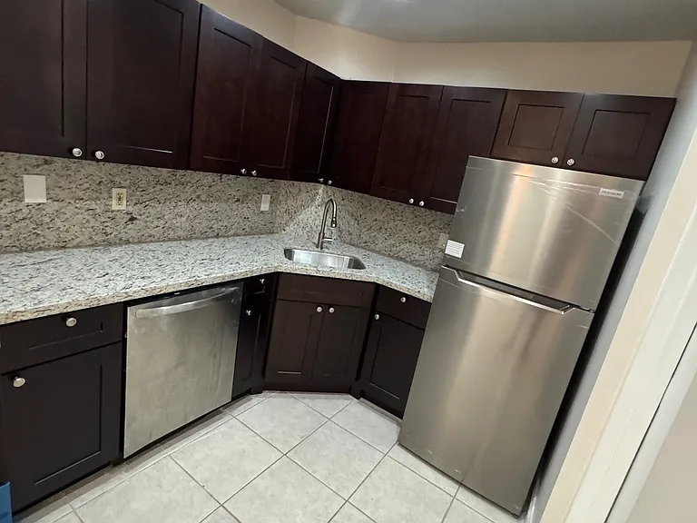 3115 Oakland Shores Dr #E112 — Photo 19