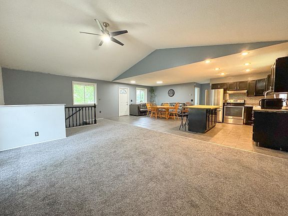 5th image of 21093 370th St