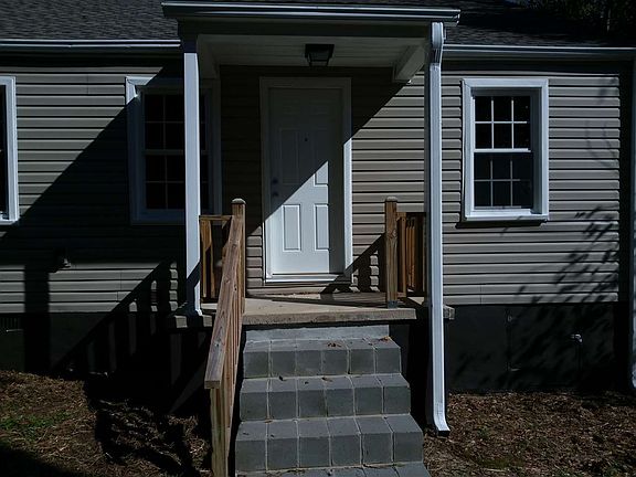 4th image of 442 Magness Dr