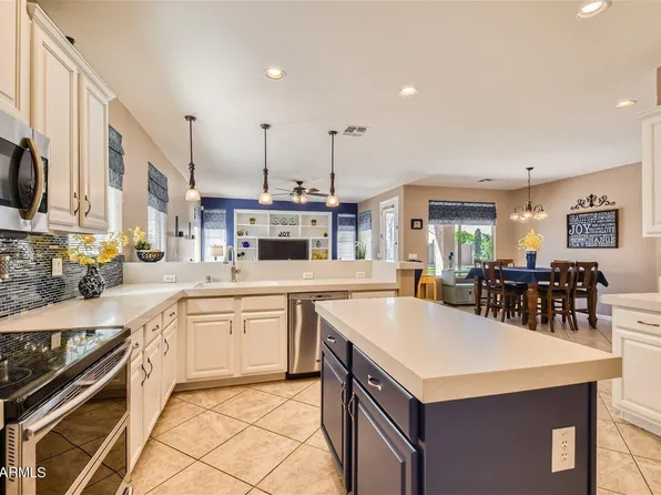 2465 E LA COSTA Place, Chandler, AZ 85249