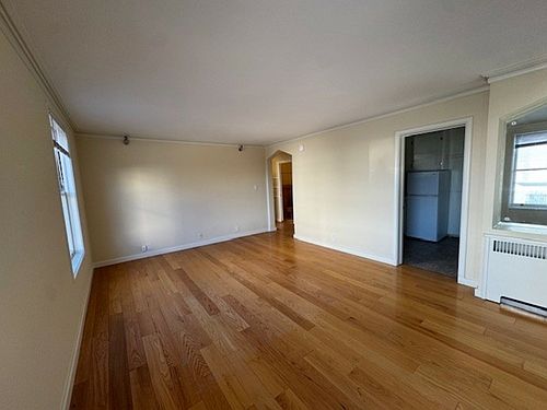1st image of 3060 Scott St APT 1