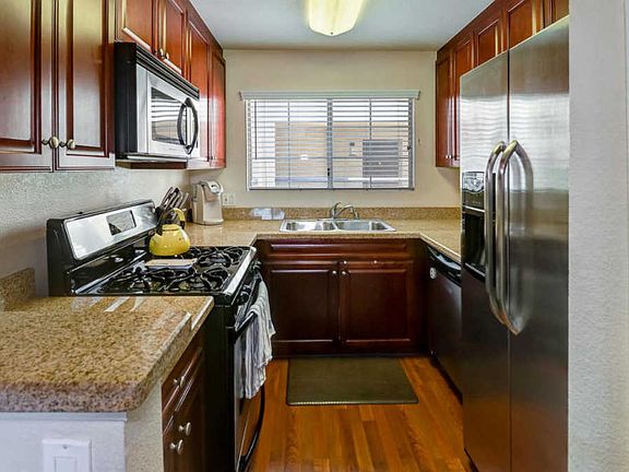 5th image of 21450 Burbank Blvd APT 316