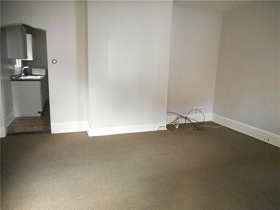 4th image of 4462-4464 3rd St
