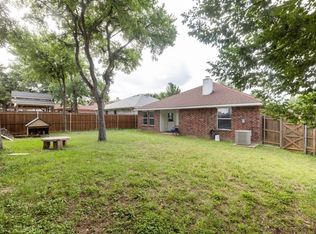 1425 Cibola Dr, Dallas, TX 75211
