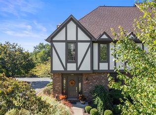 176 Shadow Ridge Dr, Pittsburgh, PA 15238