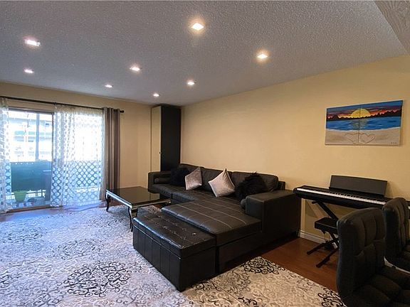5th image of 5460 White Oak Ave Unit E205