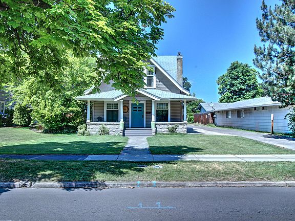 3rd image of 426 S Oakdale Ave