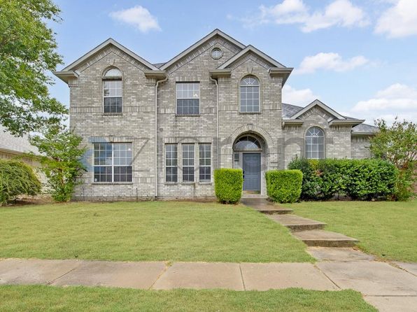 1228 Hillcrest Dr