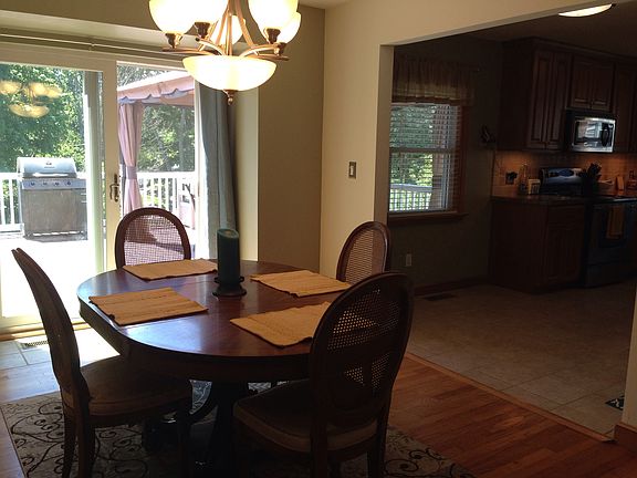 2nd image of 6 Grandview Dr