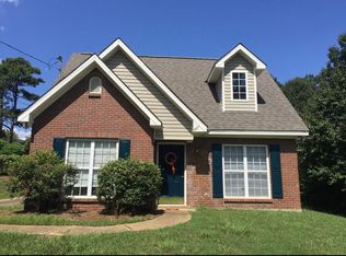 927 Lakeview Dr, Auburn, AL 36830