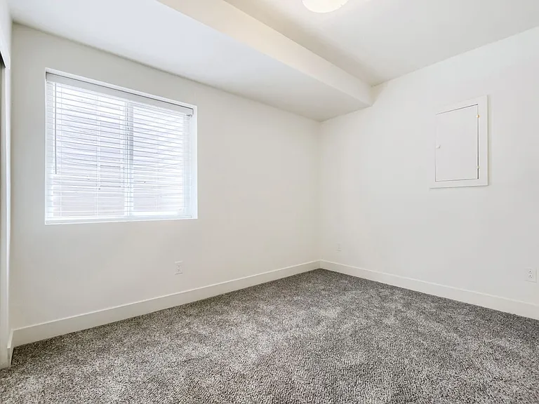 2750 S Cherokee St — Photo 20