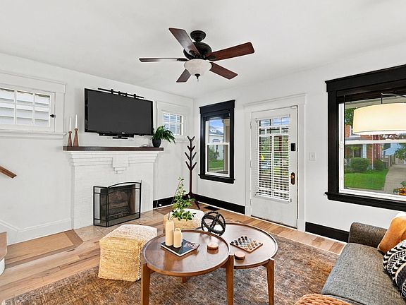 2nd image of 3106 Markbreit Ave