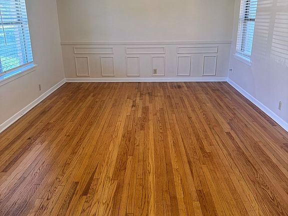 3rd image of 2608 Wayside Dr