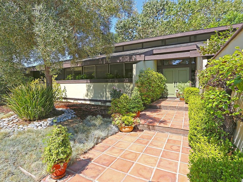1st image of 4271 Oakwood Ave