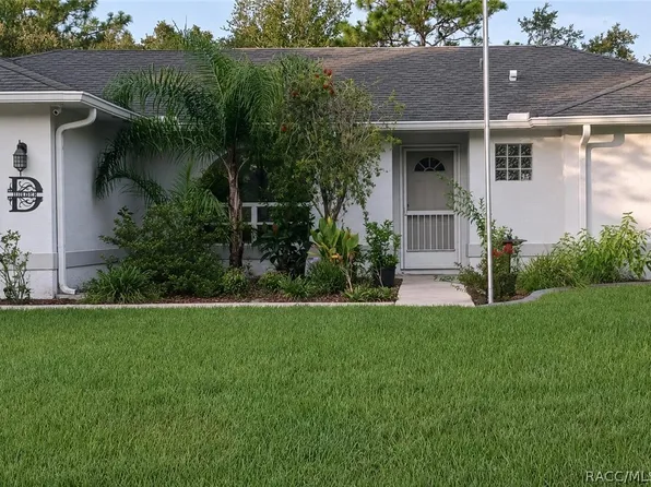 2854 W Castania Dr, Citrus Springs, FL 34434