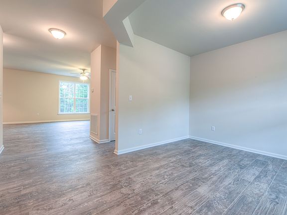 3rd image of 41 Good Neighbor Ln