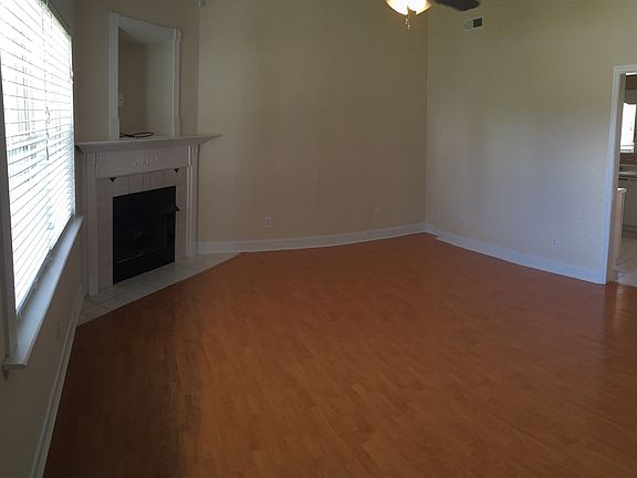 3rd image of 280 Sage Brush Ln