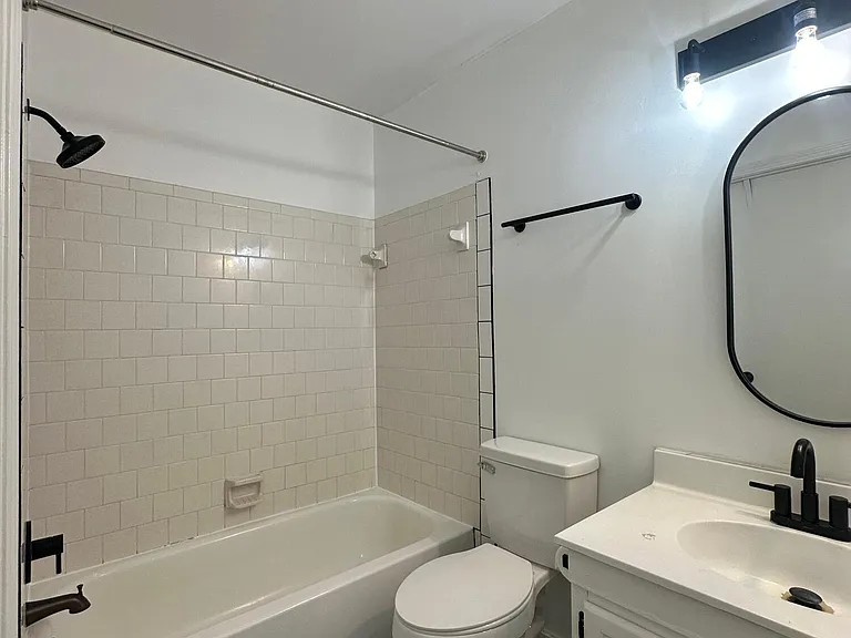 414 Myrtlewood Cir — Photo 16