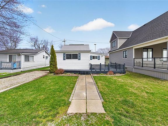 3rd image of 9 Pike Ln