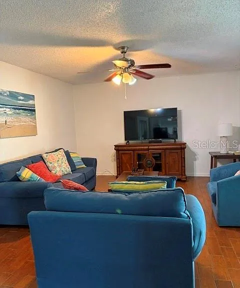 11424 Haymarket Ct — Photo 6