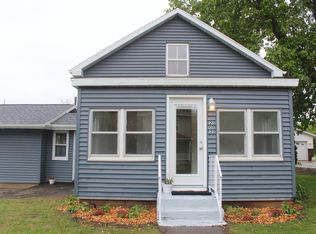 202 Main St W, Morristown, MN 55052